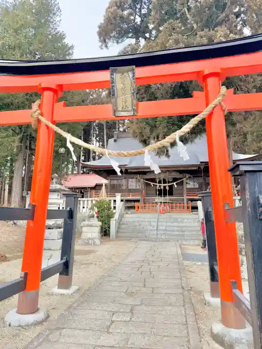 鼬幣稲荷神社の{uncategorized: "未分類", other: "その他", undefined: "問題あり", building: "その他建物", grave: "お墓", sacred_gate: "鳥居", guardian: "狛犬", statue: "像", buddha: "仏像", history: "歴史", nature: "自然", garden: "庭園", animal: "動物", pagoda: "塔", temizu: "手水舎", mountain_gate: "山門・神門", sanctuary: "本殿・本堂", subordinate: "末社・摂社", art: "芸術", scenery: "景色", jizo: "地蔵", ema: "絵馬", goshuin: "御朱印", omikuji: "おみくじ", items: "授与品その他", amulet: "お守り", goshuincho: "御朱印帳", eats: "食事", festival: "お祭り", votive_dance: "神楽", shichigosan: "七五三参", wedding: "結婚式", experience: "体験その他", initially: "初詣", around: "周辺", anti_infection: "感染症対策"}