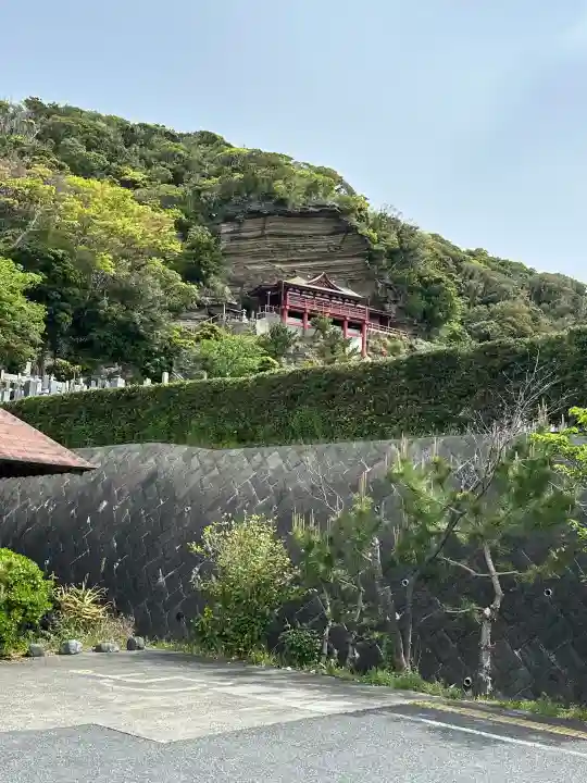 大福寺の{uncategorized: "未分類", other: "その他", undefined: "問題あり", building: "その他建物", grave: "お墓", sacred_gate: "鳥居", guardian: "狛犬", statue: "像", buddha: "仏像", history: "歴史", nature: "自然", garden: "庭園", animal: "動物", pagoda: "塔", temizu: "手水舎", mountain_gate: "山門・神門", sanctuary: "本殿・本堂", subordinate: "末社・摂社", art: "芸術", scenery: "景色", jizo: "地蔵", ema: "絵馬", goshuin: "御朱印", omikuji: "おみくじ", items: "授与品その他", amulet: "お守り", goshuincho: "御朱印帳", eats: "食事", festival: "お祭り", votive_dance: "神楽", shichigosan: "七五三参", wedding: "結婚式", experience: "体験その他", initially: "初詣", around: "周辺", anti_infection: "感染症対策"}