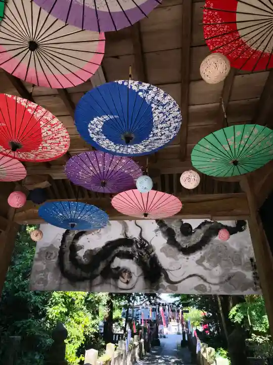 大水上神社の{uncategorized: "未分類", other: "その他", undefined: "問題あり", building: "その他建物", grave: "お墓", sacred_gate: "鳥居", guardian: "狛犬", statue: "像", buddha: "仏像", history: "歴史", nature: "自然", garden: "庭園", animal: "動物", pagoda: "塔", temizu: "手水舎", mountain_gate: "山門・神門", sanctuary: "本殿・本堂", subordinate: "末社・摂社", art: "芸術", scenery: "景色", jizo: "地蔵", ema: "絵馬", goshuin: "御朱印", omikuji: "おみくじ", items: "授与品その他", amulet: "お守り", goshuincho: "御朱印帳", eats: "食事", festival: "お祭り", votive_dance: "神楽", shichigosan: "七五三参", wedding: "結婚式", experience: "体験その他", initially: "初詣", around: "周辺", anti_infection: "感染症対策"}