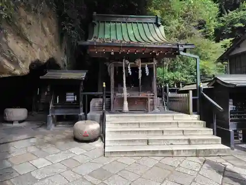 銭洗弁財天宇賀福神社(神奈川県)