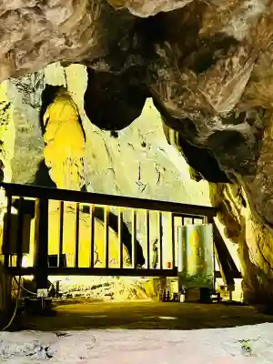 満願寺の{uncategorized: "未分類", other: "その他", undefined: "問題あり", building: "その他建物", grave: "お墓", sacred_gate: "鳥居", guardian: "狛犬", statue: "像", buddha: "仏像", history: "歴史", nature: "自然", garden: "庭園", animal: "動物", pagoda: "塔", temizu: "手水舎", mountain_gate: "山門・神門", sanctuary: "本殿・本堂", subordinate: "末社・摂社", art: "芸術", scenery: "景色", jizo: "地蔵", ema: "絵馬", goshuin: "御朱印", omikuji: "おみくじ", items: "授与品その他", amulet: "お守り", goshuincho: "御朱印帳", eats: "食事", festival: "お祭り", votive_dance: "神楽", shichigosan: "七五三参", wedding: "結婚式", experience: "体験その他", initially: "初詣", around: "周辺", anti_infection: "感染症対策"}