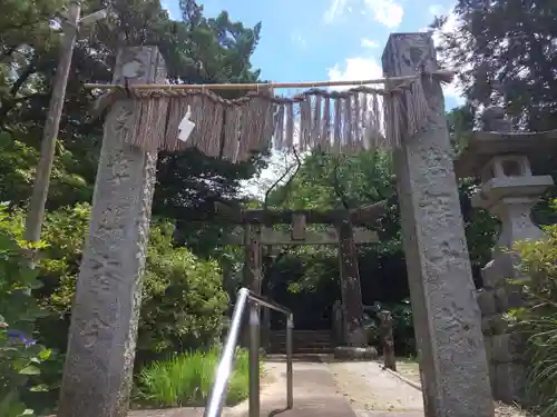 神在神社の鳥居