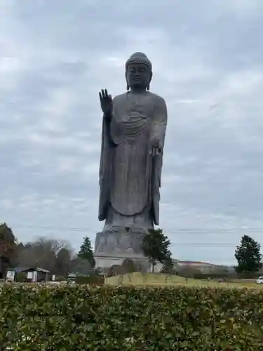 東本願寺本廟 牛久浄苑（牛久大仏）(茨城県)