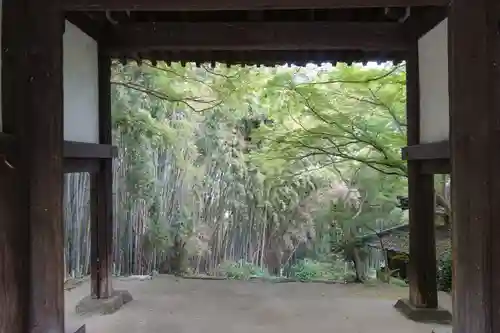 東明寺の山門・神門