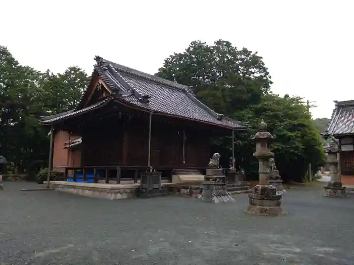 泙野神社の本殿・本堂