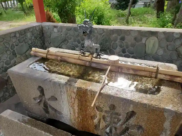 伊弉冊神社の手水舎