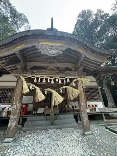 高岡神社の{uncategorized: "未分類", other: "その他", undefined: "問題あり", building: "その他建物", grave: "お墓", sacred_gate: "鳥居", guardian: "狛犬", statue: "像", buddha: "仏像", history: "歴史", nature: "自然", garden: "庭園", animal: "動物", pagoda: "塔", temizu: "手水舎", mountain_gate: "山門・神門", sanctuary: "本殿・本堂", subordinate: "末社・摂社", art: "芸術", scenery: "景色", jizo: "地蔵", ema: "絵馬", goshuin: "御朱印", omikuji: "おみくじ", items: "授与品その他", amulet: "お守り", goshuincho: "御朱印帳", eats: "食事", festival: "お祭り", votive_dance: "神楽", shichigosan: "七五三参", wedding: "結婚式", experience: "体験その他", initially: "初詣", around: "周辺", anti_infection: "感染症対策"}