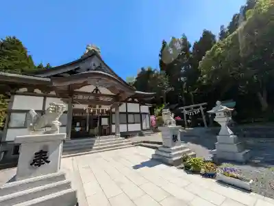 高穂神社の{uncategorized: "未分類", other: "その他", undefined: "問題あり", building: "その他建物", grave: "お墓", sacred_gate: "鳥居", guardian: "狛犬", statue: "像", buddha: "仏像", history: "歴史", nature: "自然", garden: "庭園", animal: "動物", pagoda: "塔", temizu: "手水舎", mountain_gate: "山門・神門", sanctuary: "本殿・本堂", subordinate: "末社・摂社", art: "芸術", scenery: "景色", jizo: "地蔵", ema: "絵馬", goshuin: "御朱印", omikuji: "おみくじ", items: "授与品その他", amulet: "お守り", goshuincho: "御朱印帳", eats: "食事", festival: "お祭り", votive_dance: "神楽", shichigosan: "七五三参", wedding: "結婚式", experience: "体験その他", initially: "初詣", around: "周辺", anti_infection: "感染症対策"}