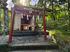 新屋山神社奥宮(山梨県)