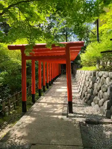 尊永寺の鳥居