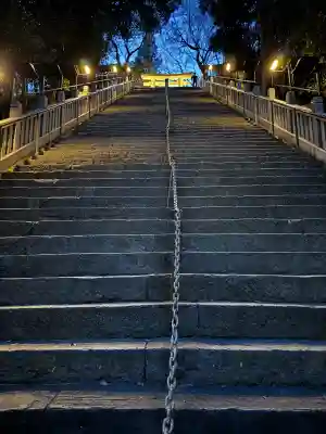 愛宕神社の{uncategorized: "未分類", other: "その他", undefined: "問題あり", building: "その他建物", grave: "お墓", sacred_gate: "鳥居", guardian: "狛犬", statue: "像", buddha: "仏像", history: "歴史", nature: "自然", garden: "庭園", animal: "動物", pagoda: "塔", temizu: "手水舎", mountain_gate: "山門・神門", sanctuary: "本殿・本堂", subordinate: "末社・摂社", art: "芸術", scenery: "景色", jizo: "地蔵", ema: "絵馬", goshuin: "御朱印", omikuji: "おみくじ", items: "授与品その他", amulet: "お守り", goshuincho: "御朱印帳", eats: "食事", festival: "お祭り", votive_dance: "神楽", shichigosan: "七五三参", wedding: "結婚式", experience: "体験その他", initially: "初詣", around: "周辺", anti_infection: "感染症対策"}