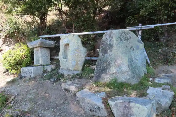 照日神社の建物その他