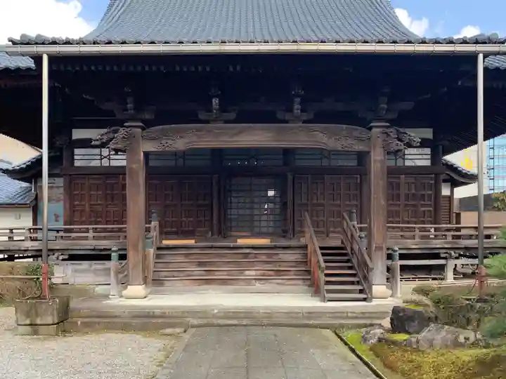 長慶寺の本殿・本堂