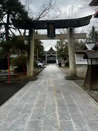 谷地八幡宮の{uncategorized: "未分類", other: "その他", undefined: "問題あり", building: "その他建物", grave: "お墓", sacred_gate: "鳥居", guardian: "狛犬", statue: "像", buddha: "仏像", history: "歴史", nature: "自然", garden: "庭園", animal: "動物", pagoda: "塔", temizu: "手水舎", mountain_gate: "山門・神門", sanctuary: "本殿・本堂", subordinate: "末社・摂社", art: "芸術", scenery: "景色", jizo: "地蔵", ema: "絵馬", goshuin: "御朱印", omikuji: "おみくじ", items: "授与品その他", amulet: "お守り", goshuincho: "御朱印帳", eats: "食事", festival: "お祭り", votive_dance: "神楽", shichigosan: "七五三参", wedding: "結婚式", experience: "体験その他", initially: "初詣", around: "周辺", anti_infection: "感染症対策"}