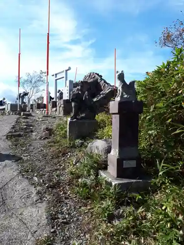 手稲神社奥宮の狛犬