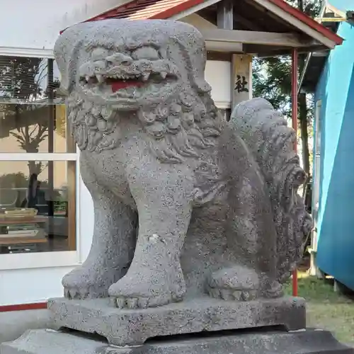 東開発稲荷神社の狛犬