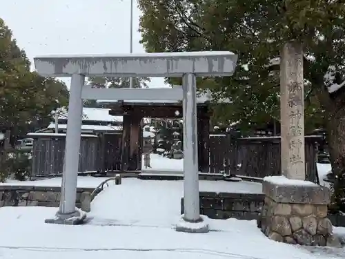 神館神社の鳥居