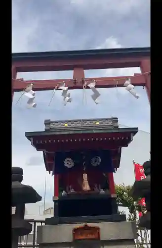 朝日稲荷神社の{uncategorized: "未分類", other: "その他", undefined: "問題あり", building: "その他建物", grave: "お墓", sacred_gate: "鳥居", guardian: "狛犬", statue: "像", buddha: "仏像", history: "歴史", nature: "自然", garden: "庭園", animal: "動物", pagoda: "塔", temizu: "手水舎", mountain_gate: "山門・神門", sanctuary: "本殿・本堂", subordinate: "末社・摂社", art: "芸術", scenery: "景色", jizo: "地蔵", ema: "絵馬", goshuin: "御朱印", omikuji: "おみくじ", items: "授与品その他", amulet: "お守り", goshuincho: "御朱印帳", eats: "食事", festival: "お祭り", votive_dance: "神楽", shichigosan: "七五三参", wedding: "結婚式", experience: "体験その他", initially: "初詣", around: "周辺", anti_infection: "感染症対策"}