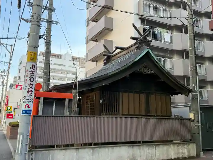 伏見稲荷神社の{uncategorized: "未分類", other: "その他", undefined: "問題あり", building: "その他建物", grave: "お墓", sacred_gate: "鳥居", guardian: "狛犬", statue: "像", buddha: "仏像", history: "歴史", nature: "自然", garden: "庭園", animal: "動物", pagoda: "塔", temizu: "手水舎", mountain_gate: "山門・神門", sanctuary: "本殿・本堂", subordinate: "末社・摂社", art: "芸術", scenery: "景色", jizo: "地蔵", ema: "絵馬", goshuin: "御朱印", omikuji: "おみくじ", items: "授与品その他", amulet: "お守り", goshuincho: "御朱印帳", eats: "食事", festival: "お祭り", votive_dance: "神楽", shichigosan: "七五三参", wedding: "結婚式", experience: "体験その他", initially: "初詣", around: "周辺", anti_infection: "感染症対策"}