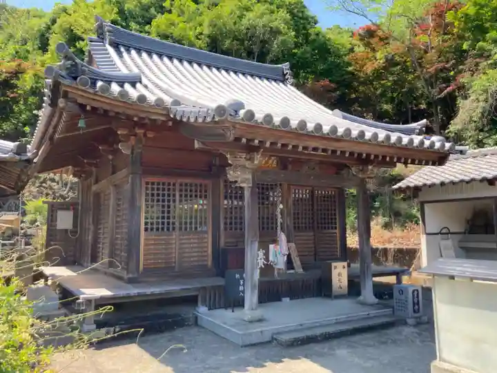 童学寺の本殿・本堂