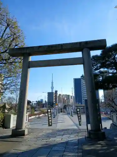 石濱神社の{uncategorized: "未分類", other: "その他", undefined: "問題あり", building: "その他建物", grave: "お墓", sacred_gate: "鳥居", guardian: "狛犬", statue: "像", buddha: "仏像", history: "歴史", nature: "自然", garden: "庭園", animal: "動物", pagoda: "塔", temizu: "手水舎", mountain_gate: "山門・神門", sanctuary: "本殿・本堂", subordinate: "末社・摂社", art: "芸術", scenery: "景色", jizo: "地蔵", ema: "絵馬", goshuin: "御朱印", omikuji: "おみくじ", items: "授与品その他", amulet: "お守り", goshuincho: "御朱印帳", eats: "食事", festival: "お祭り", votive_dance: "神楽", shichigosan: "七五三参", wedding: "結婚式", experience: "体験その他", initially: "初詣", around: "周辺", anti_infection: "感染症対策"}