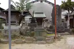 法蓮寺の建物その他