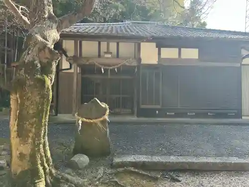 圡生神社の{uncategorized: "未分類", other: "その他", undefined: "問題あり", building: "その他建物", grave: "お墓", sacred_gate: "鳥居", guardian: "狛犬", statue: "像", buddha: "仏像", history: "歴史", nature: "自然", garden: "庭園", animal: "動物", pagoda: "塔", temizu: "手水舎", mountain_gate: "山門・神門", sanctuary: "本殿・本堂", subordinate: "末社・摂社", art: "芸術", scenery: "景色", jizo: "地蔵", ema: "絵馬", goshuin: "御朱印", omikuji: "おみくじ", items: "授与品その他", amulet: "お守り", goshuincho: "御朱印帳", eats: "食事", festival: "お祭り", votive_dance: "神楽", shichigosan: "七五三参", wedding: "結婚式", experience: "体験その他", initially: "初詣", around: "周辺", anti_infection: "感染症対策"}