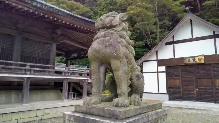 函館八幡宮の狛犬