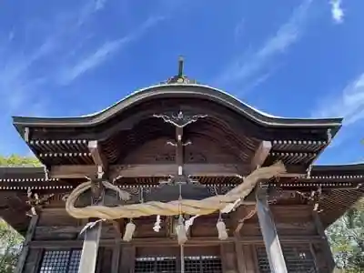 綿都美神社の本殿