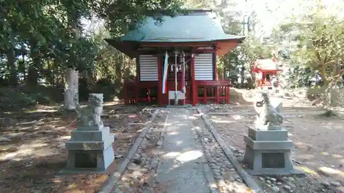 鼻節神社の本殿