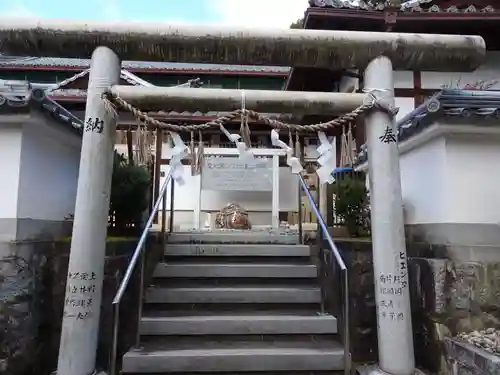 霊明神社の鳥居