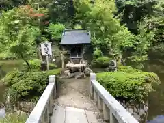 成相寺の本殿