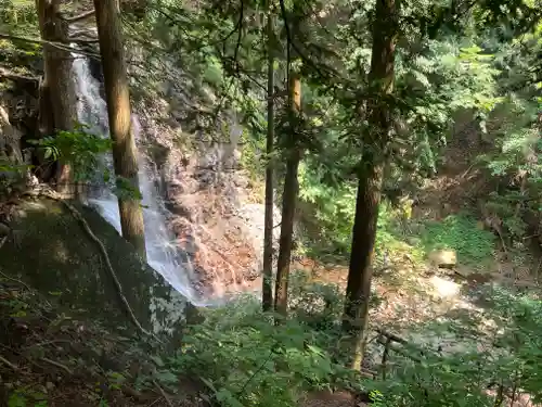 母の白滝神社の周辺