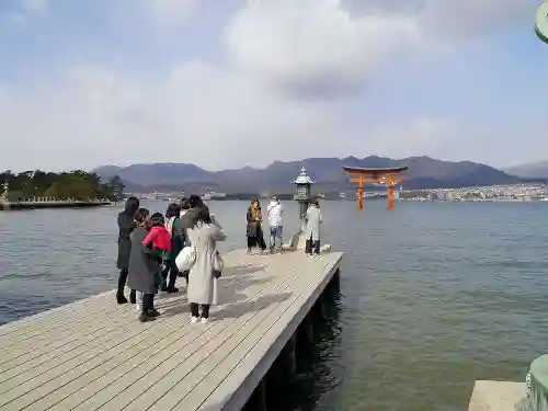 厳島神社の建物その他