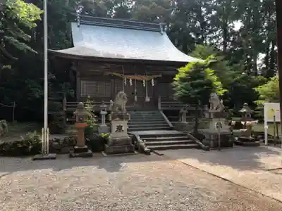 草薙神社の本殿・本堂