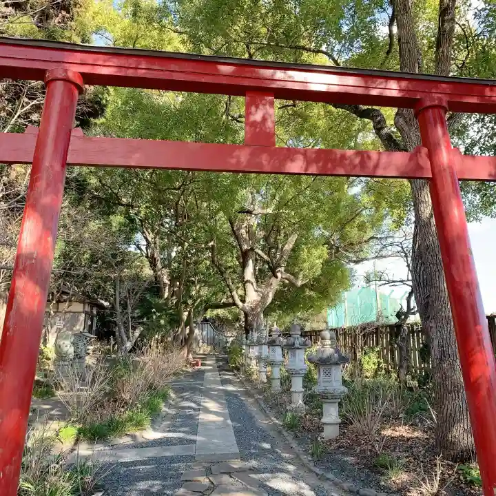 歓喜神社の{uncategorized: "未分類", other: "その他", undefined: "問題あり", building: "その他建物", grave: "お墓", sacred_gate: "鳥居", guardian: "狛犬", statue: "像", buddha: "仏像", history: "歴史", nature: "自然", garden: "庭園", animal: "動物", pagoda: "塔", temizu: "手水舎", mountain_gate: "山門・神門", sanctuary: "本殿・本堂", subordinate: "末社・摂社", art: "芸術", scenery: "景色", jizo: "地蔵", ema: "絵馬", goshuin: "御朱印", omikuji: "おみくじ", items: "授与品その他", amulet: "お守り", goshuincho: "御朱印帳", eats: "食事", festival: "お祭り", votive_dance: "神楽", shichigosan: "七五三参", wedding: "結婚式", experience: "体験その他", initially: "初詣", around: "周辺", anti_infection: "感染症対策"}
