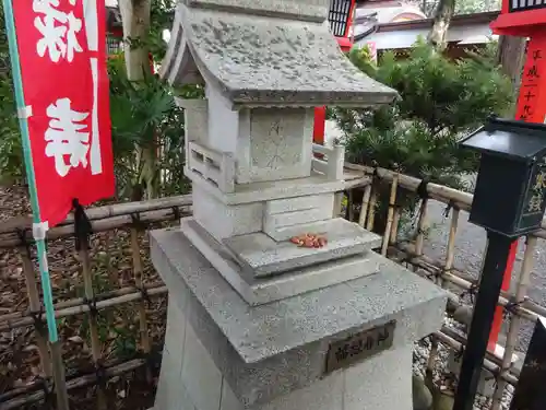 亀ケ池八幡宮の末社・摂社
