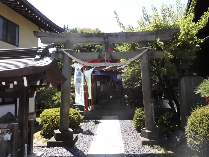 葛飾氷川神社の鳥居