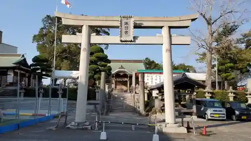 諏訪神社の鳥居