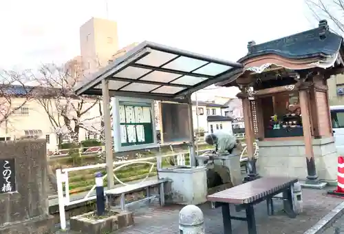 室町通り二丁目子安地蔵尊(富山県)