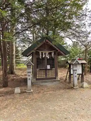 信濃神社の末社・摂社