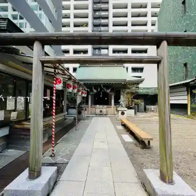 宮益御嶽神社の鳥居