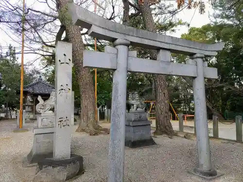 和泉八劔神社の鳥居