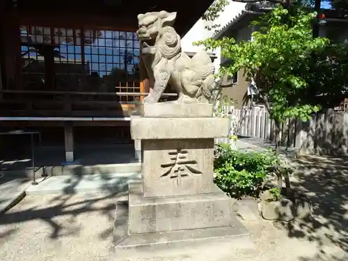 白山神社の狛犬