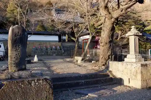 全芳院の山門