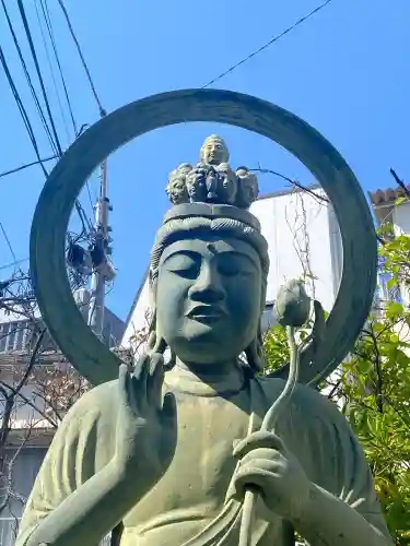 本郷薬師堂の{uncategorized: "未分類", other: "その他", undefined: "問題あり", building: "その他建物", grave: "お墓", sacred_gate: "鳥居", guardian: "狛犬", statue: "像", buddha: "仏像", history: "歴史", nature: "自然", garden: "庭園", animal: "動物", pagoda: "塔", temizu: "手水舎", mountain_gate: "山門・神門", sanctuary: "本殿・本堂", subordinate: "末社・摂社", art: "芸術", scenery: "景色", jizo: "地蔵", ema: "絵馬", goshuin: "御朱印", omikuji: "おみくじ", items: "授与品その他", amulet: "お守り", goshuincho: "御朱印帳", eats: "食事", festival: "お祭り", votive_dance: "神楽", shichigosan: "七五三参", wedding: "結婚式", experience: "体験その他", initially: "初詣", around: "周辺", anti_infection: "感染症対策"}