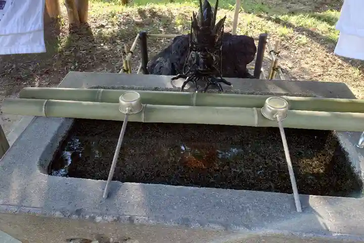 神明社(三ツ屋神明社)の手水舎