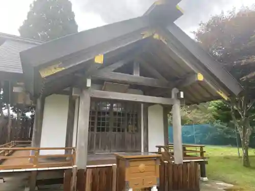 谷地頭神社の本殿