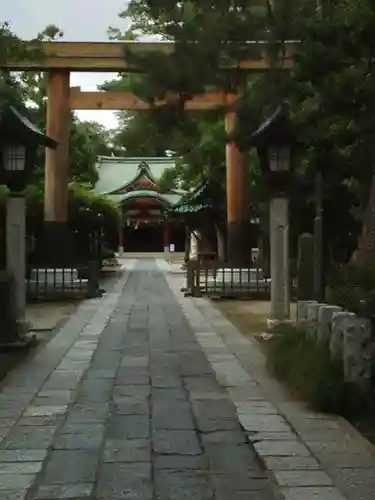 越ヶ谷久伊豆神社の鳥居