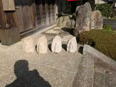 大雄寺の{uncategorized: "未分類", other: "その他", undefined: "問題あり", building: "その他建物", grave: "お墓", sacred_gate: "鳥居", guardian: "狛犬", statue: "像", buddha: "仏像", history: "歴史", nature: "自然", garden: "庭園", animal: "動物", pagoda: "塔", temizu: "手水舎", mountain_gate: "山門・神門", sanctuary: "本殿・本堂", subordinate: "末社・摂社", art: "芸術", scenery: "景色", jizo: "地蔵", ema: "絵馬", goshuin: "御朱印", omikuji: "おみくじ", items: "授与品その他", amulet: "お守り", goshuincho: "御朱印帳", eats: "食事", festival: "お祭り", votive_dance: "神楽", shichigosan: "七五三参", wedding: "結婚式", experience: "体験その他", initially: "初詣", around: "周辺", anti_infection: "感染症対策"}